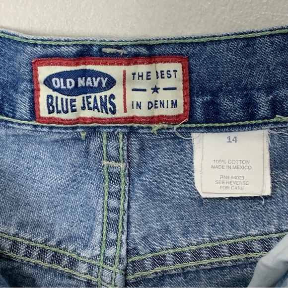 Old Navy Vintage Y2K 2000s Medium Light Wash Rigid Denim Jean Shorts Size 14 - Picture 9 of 12